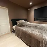 Beautiful Top Apartment Close To City Centre
